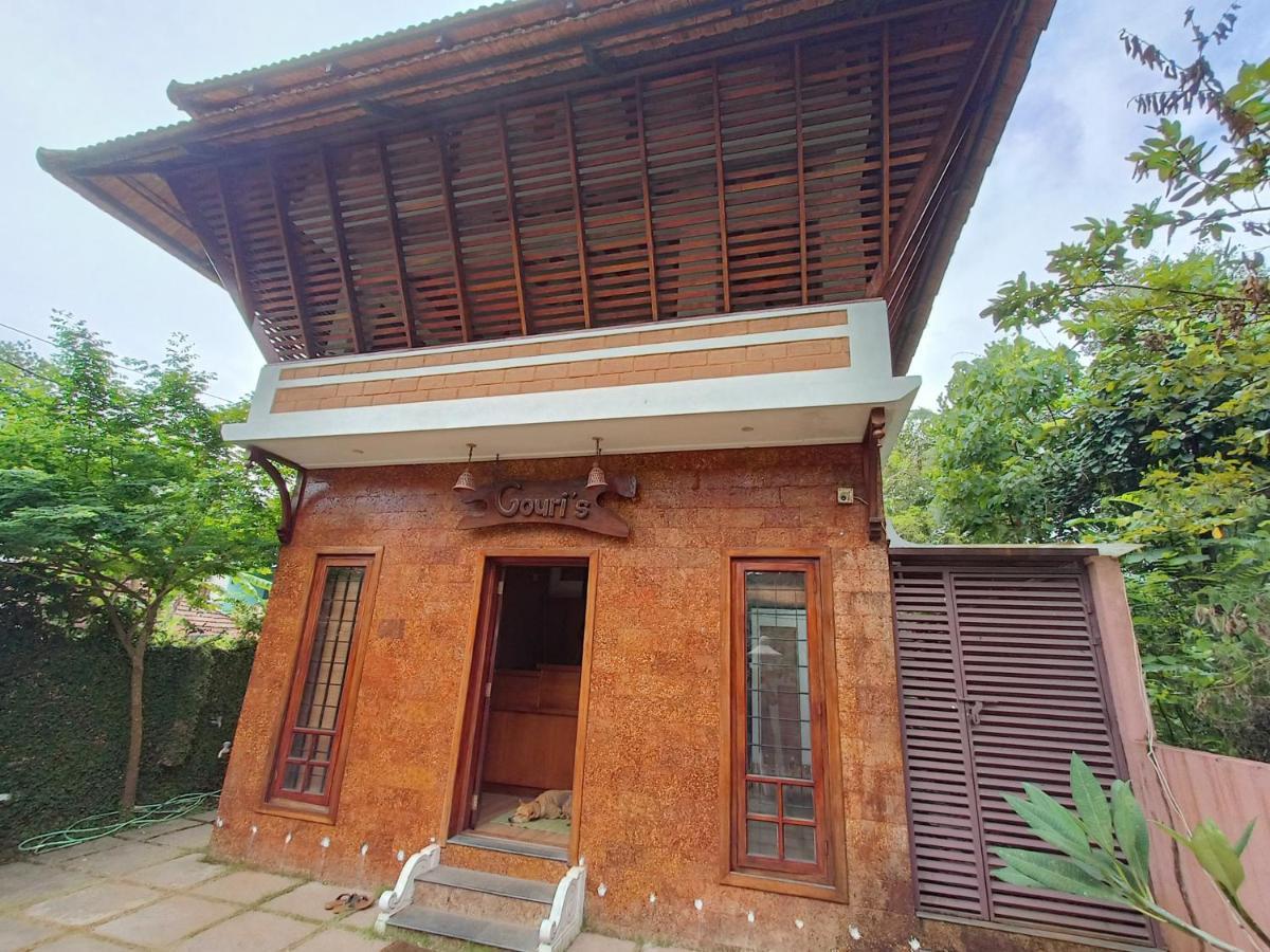 Gouri'S Homestay バルカラ エクステリア 写真