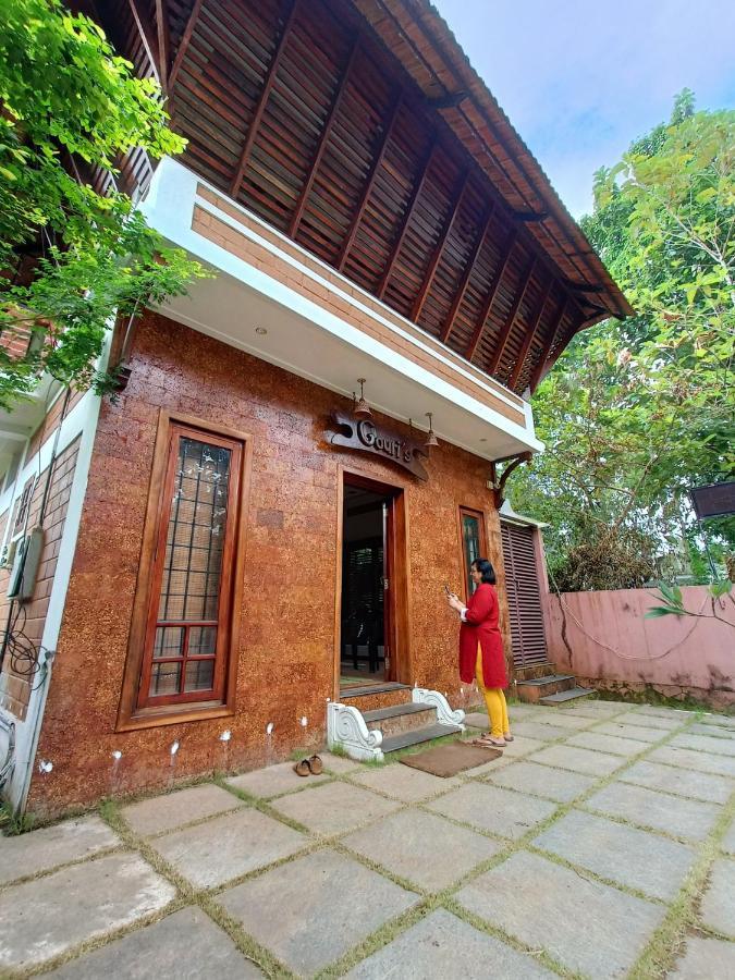 Gouri'S Homestay バルカラ エクステリア 写真