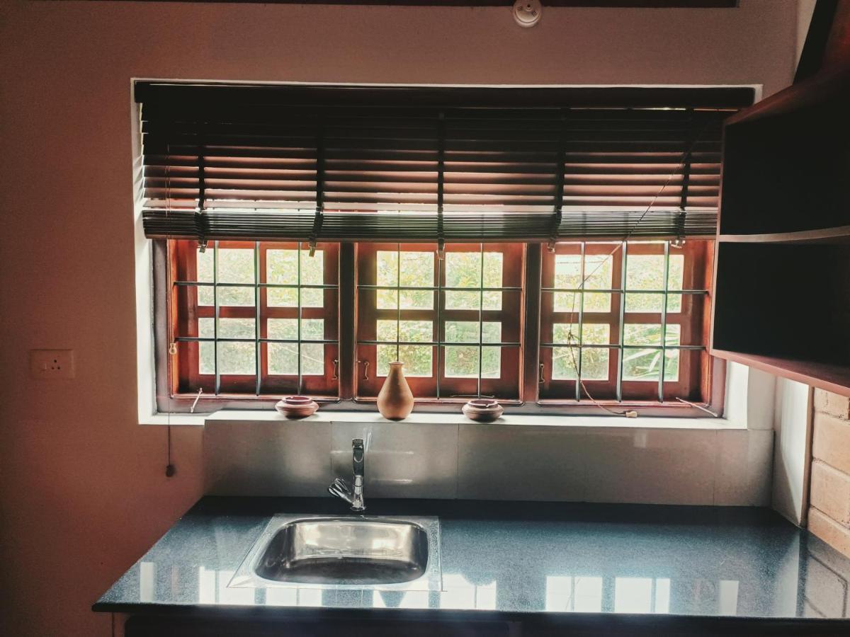 Gouri'S Homestay バルカラ エクステリア 写真