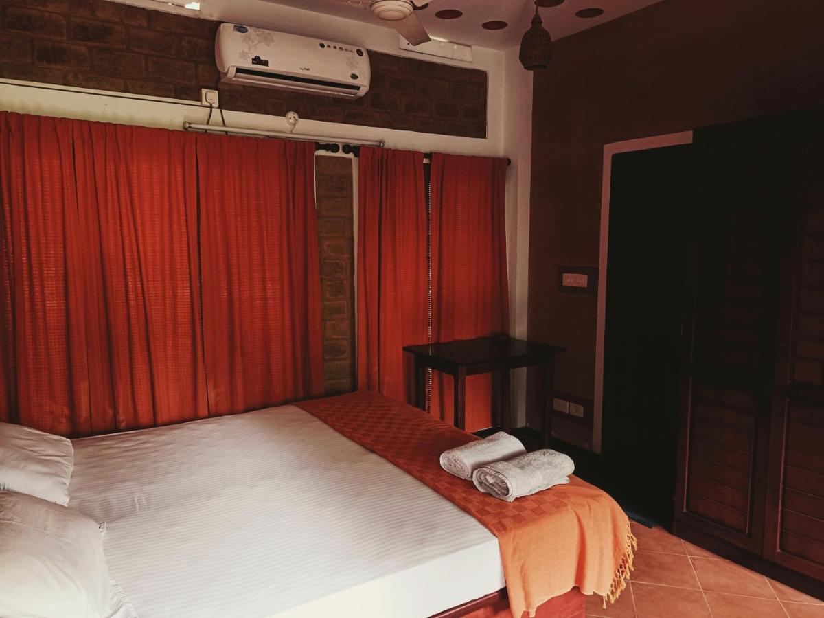 Gouri'S Homestay バルカラ エクステリア 写真